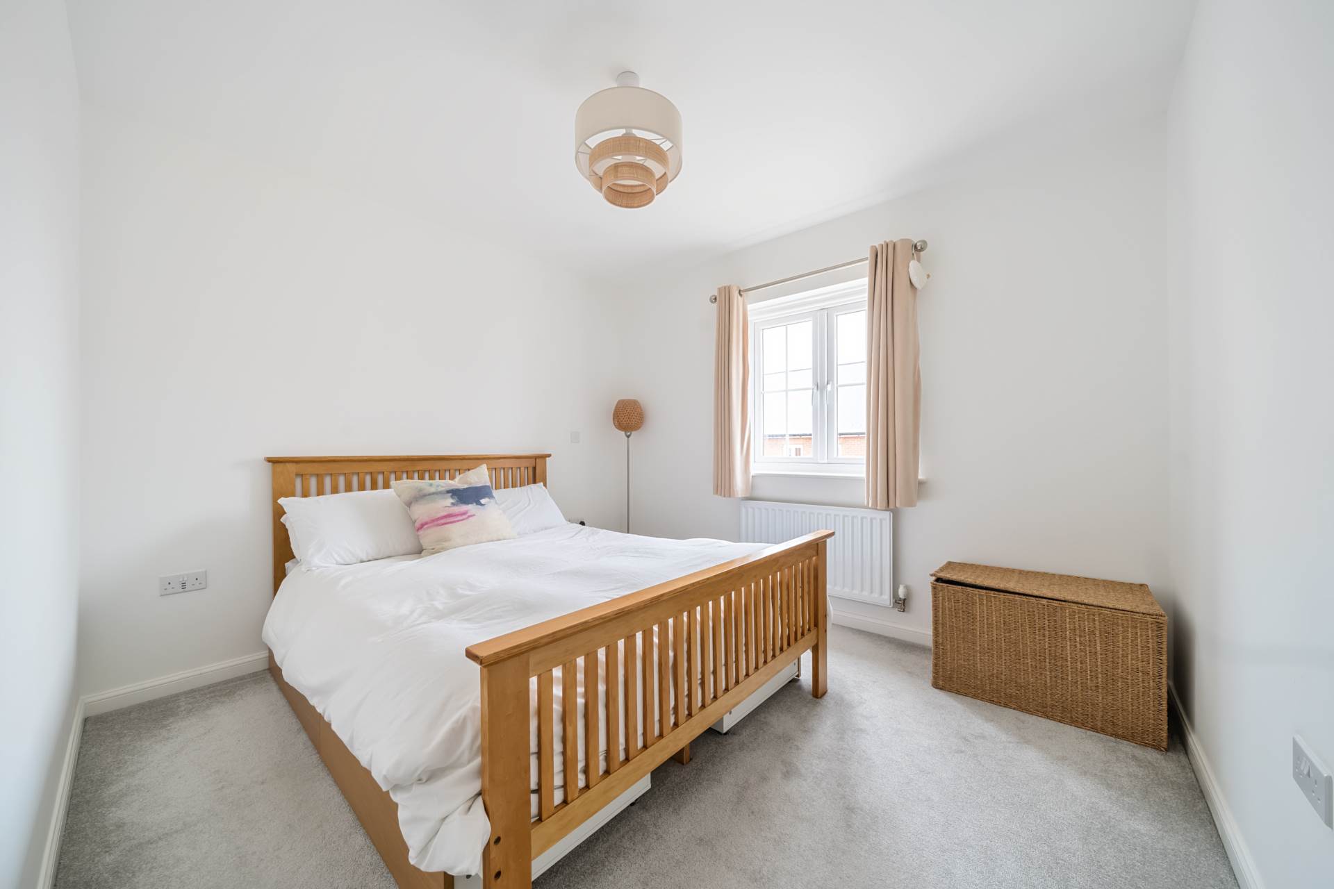 Dragonfly Crescent, Biddenham, Image 12
