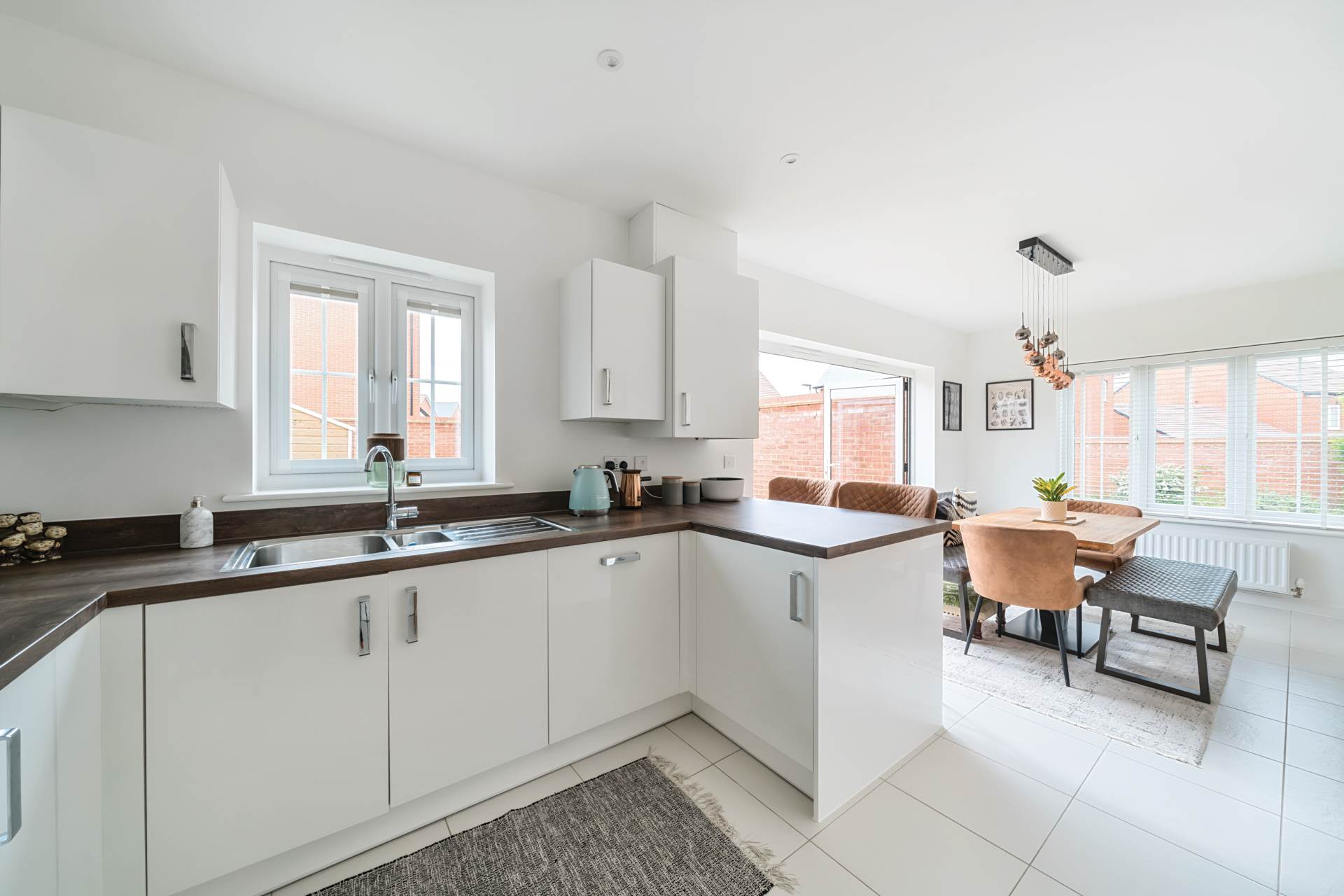 Dragonfly Crescent, Biddenham, Image 5