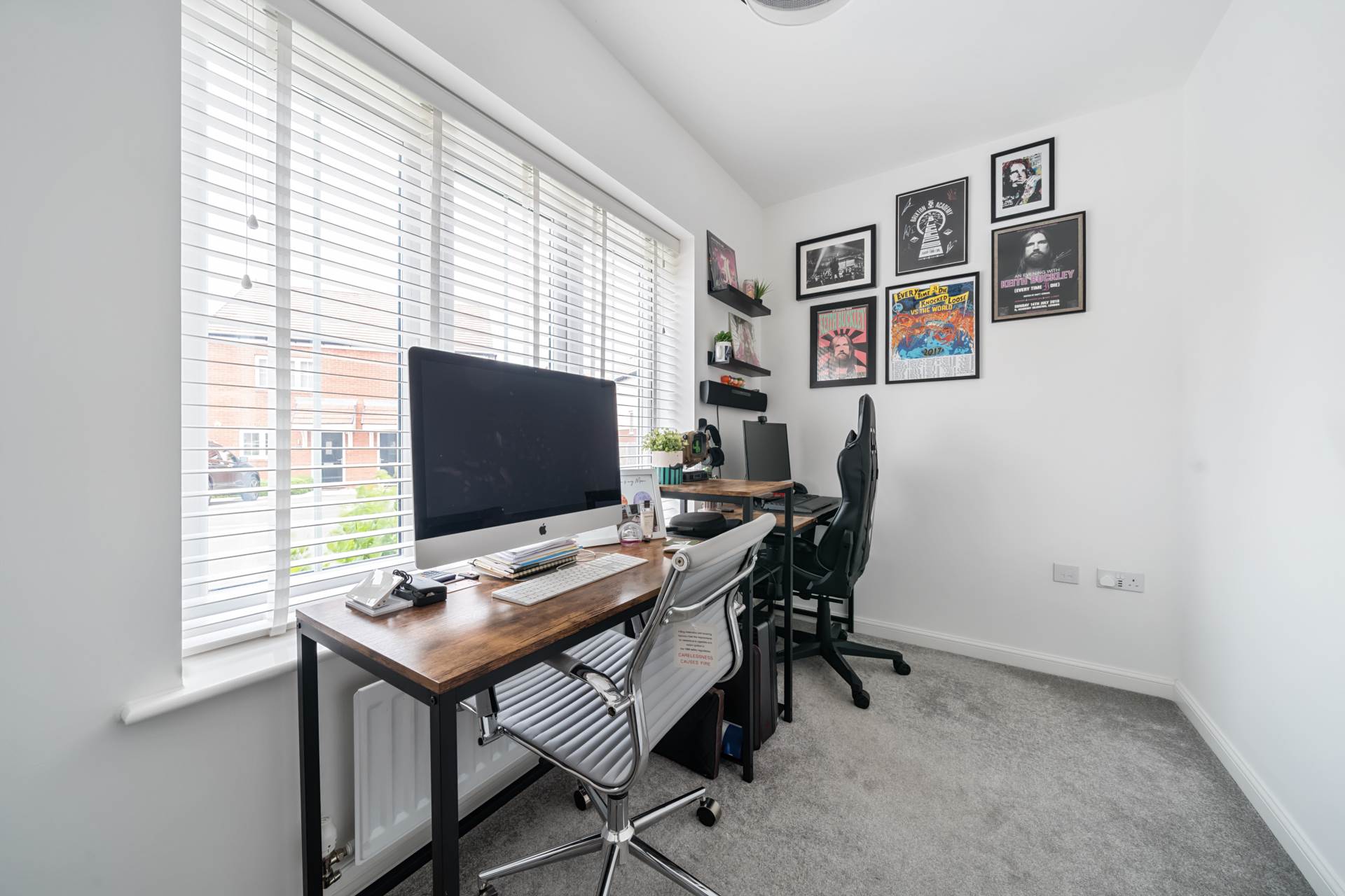 Dragonfly Crescent, Biddenham, Image 8