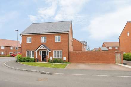 4 Bedroom Detached, Dragonfly Crescent, Biddenham