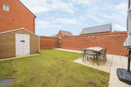 Dragonfly Crescent, Biddenham, Image 19