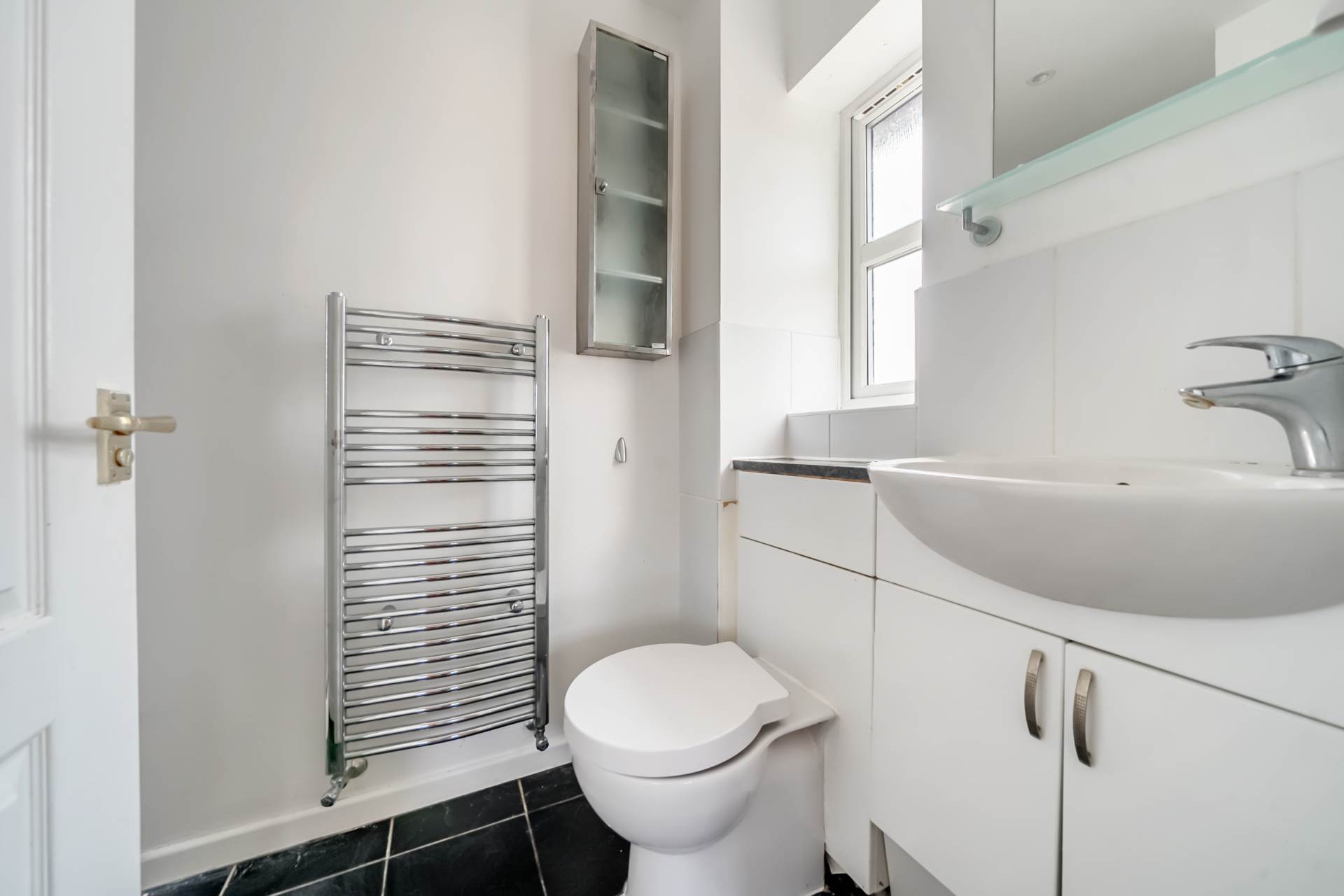 Gardener Place, Biddenham, Image 12
