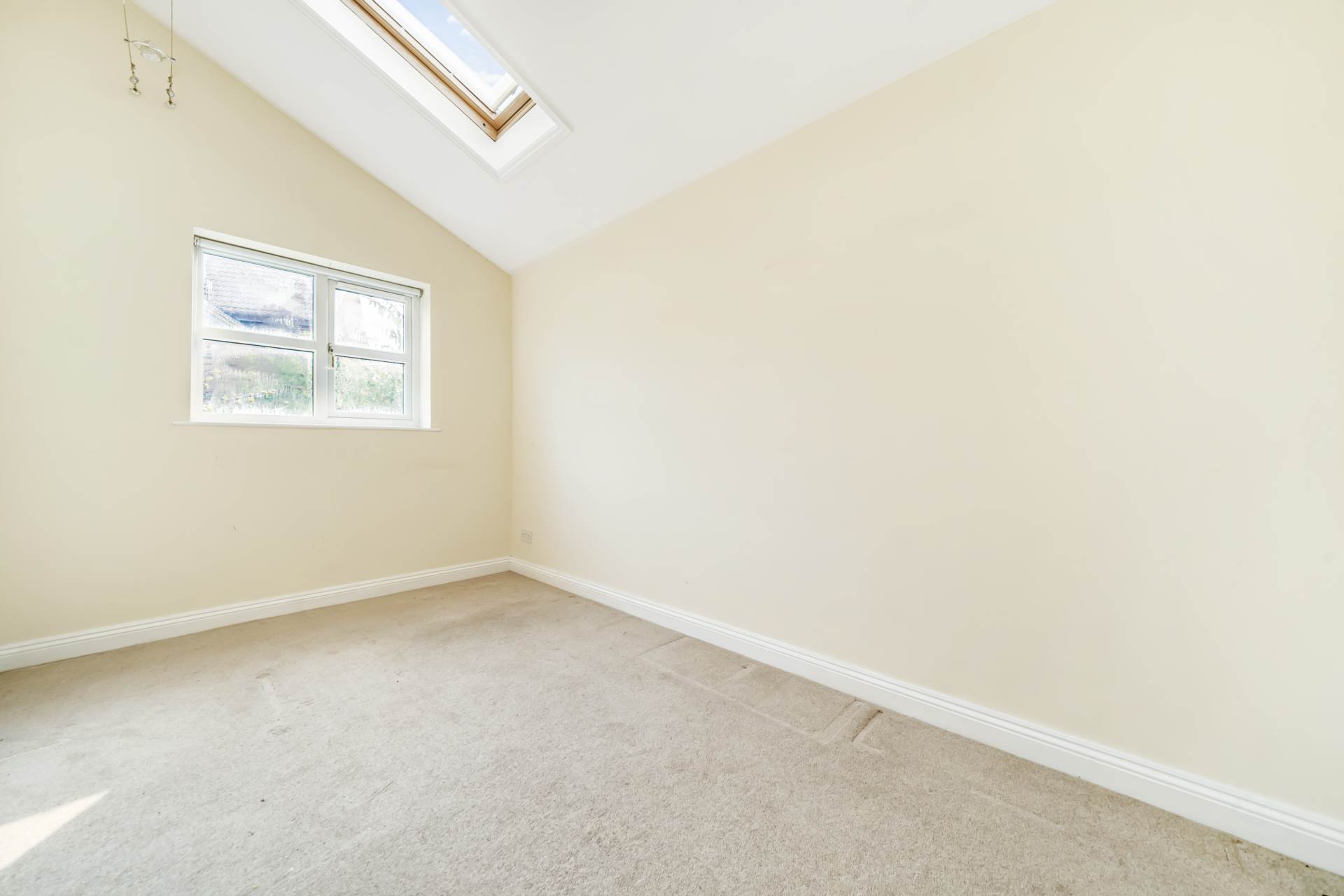 Gardener Place, Biddenham, Image 7