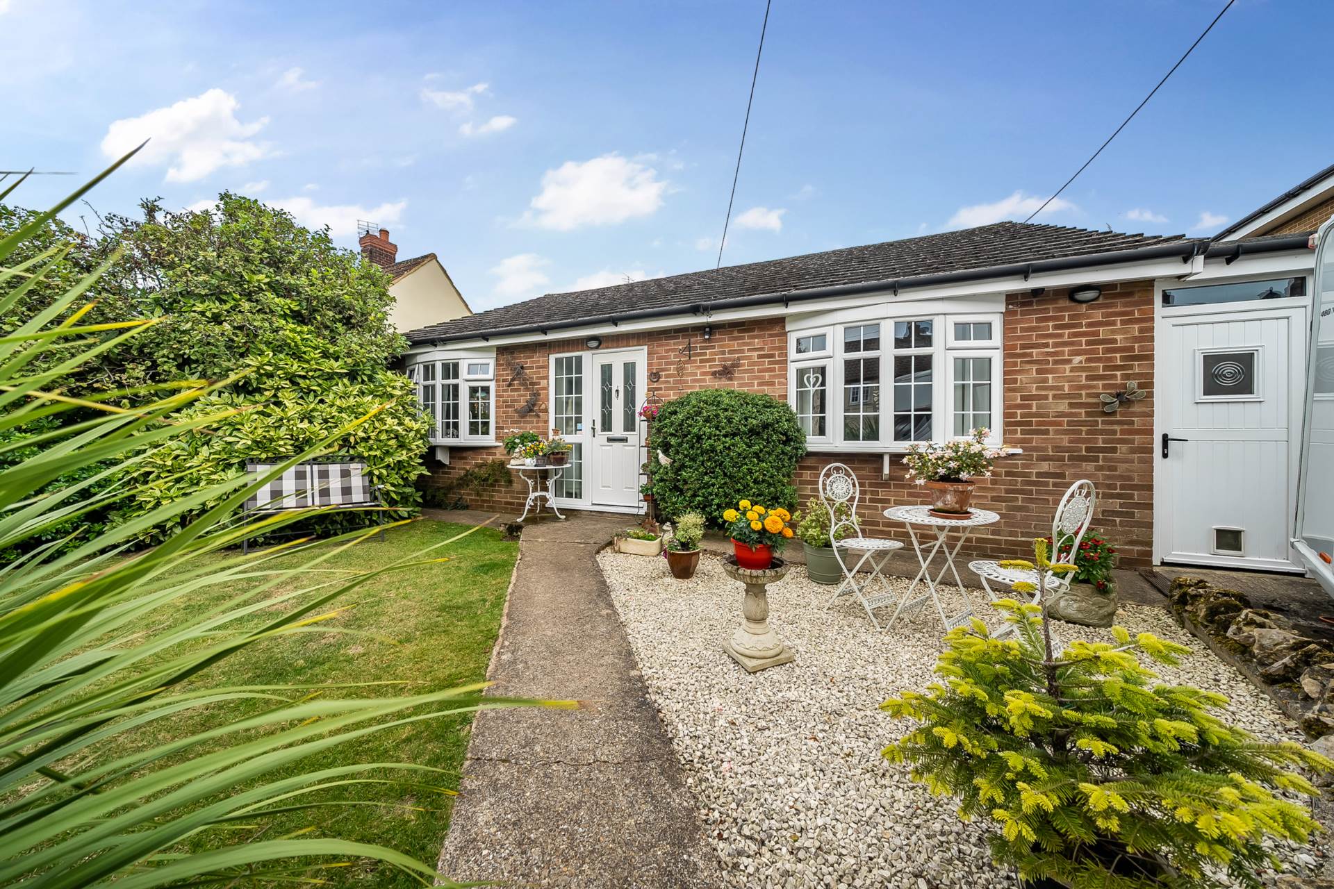 Mansion Lane, Harrold, Image 1