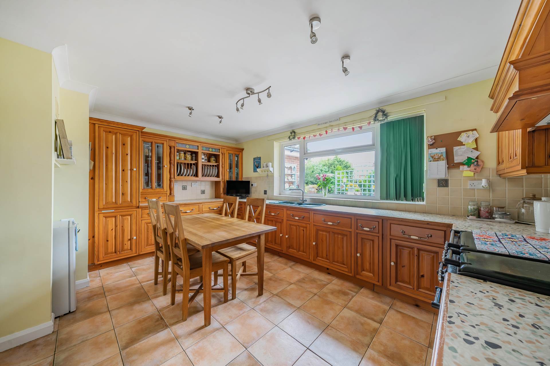 Mansion Lane, Harrold, Image 5