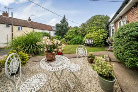 Mansion Lane, Harrold, Image 22