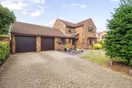 4 Bedroom Detached, Deep Spinney, Biddenham