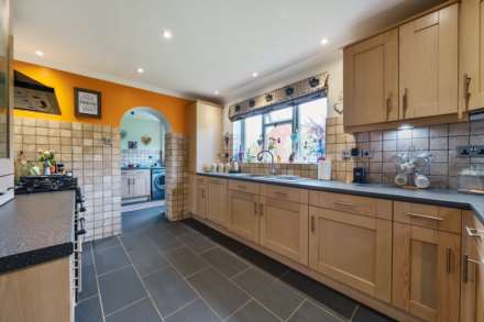 Deep Spinney, Biddenham, Image 3