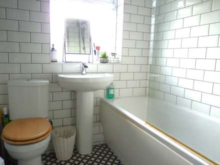 Bents Close, Clapham, Image 9
