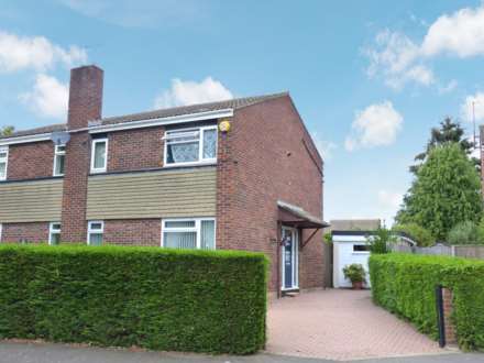 3 Bedroom Semi-Detached, The Links, Kempston