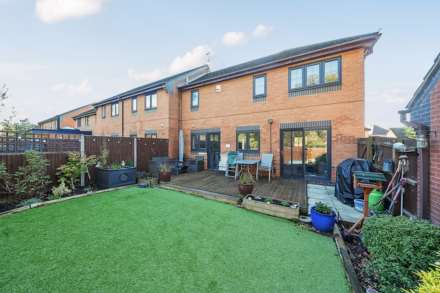 Howden Gardens,, Biddenham, Image 1