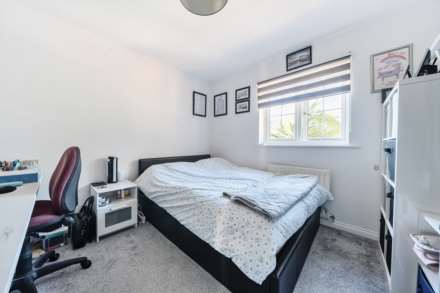 Howden Gardens,, Biddenham, Image 9