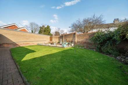 Kimbolton Road, Bedford, Image 3