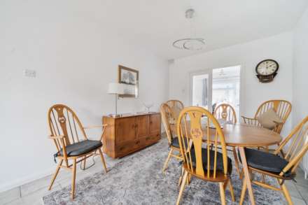 Kimbolton Road, Bedford, Image 6