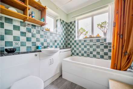 Church End, Biddenham, Image 15