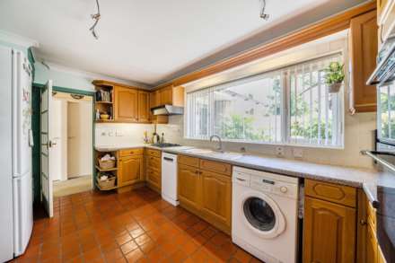 Church End, Biddenham, Image 8