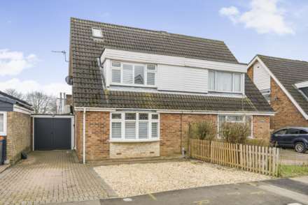 4 Bedroom Semi-Detached, Lincroft, Oakley