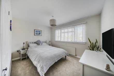 Burridges Close, Stevington, Image 15