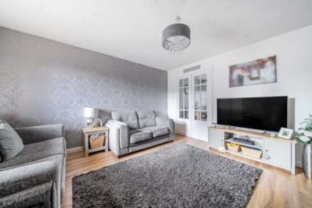 Fox Close, Clapham, Image 2