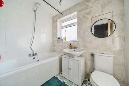 Glebe Rise, Sharnbrook, Image 17