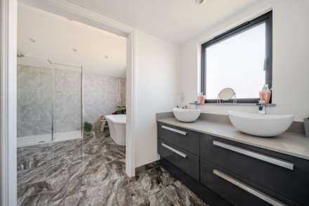 Tillers Close, Shefford, Image 12