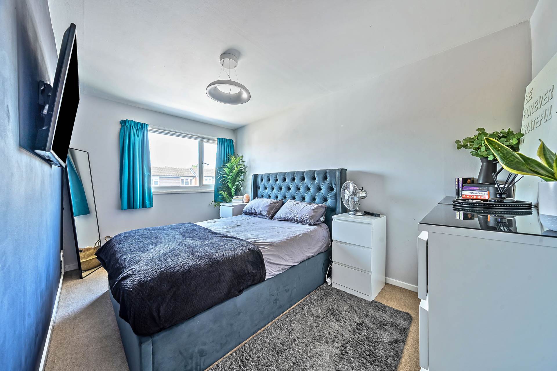 Belvoir Walk, Putnoe, Image 9