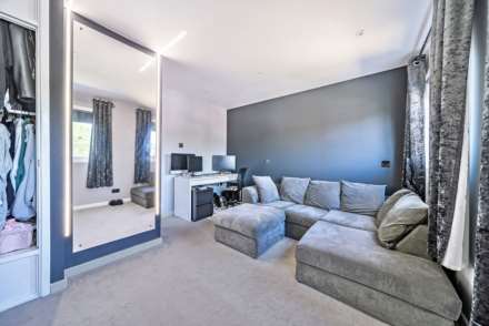 Belvoir Walk, Putnoe, Image 12