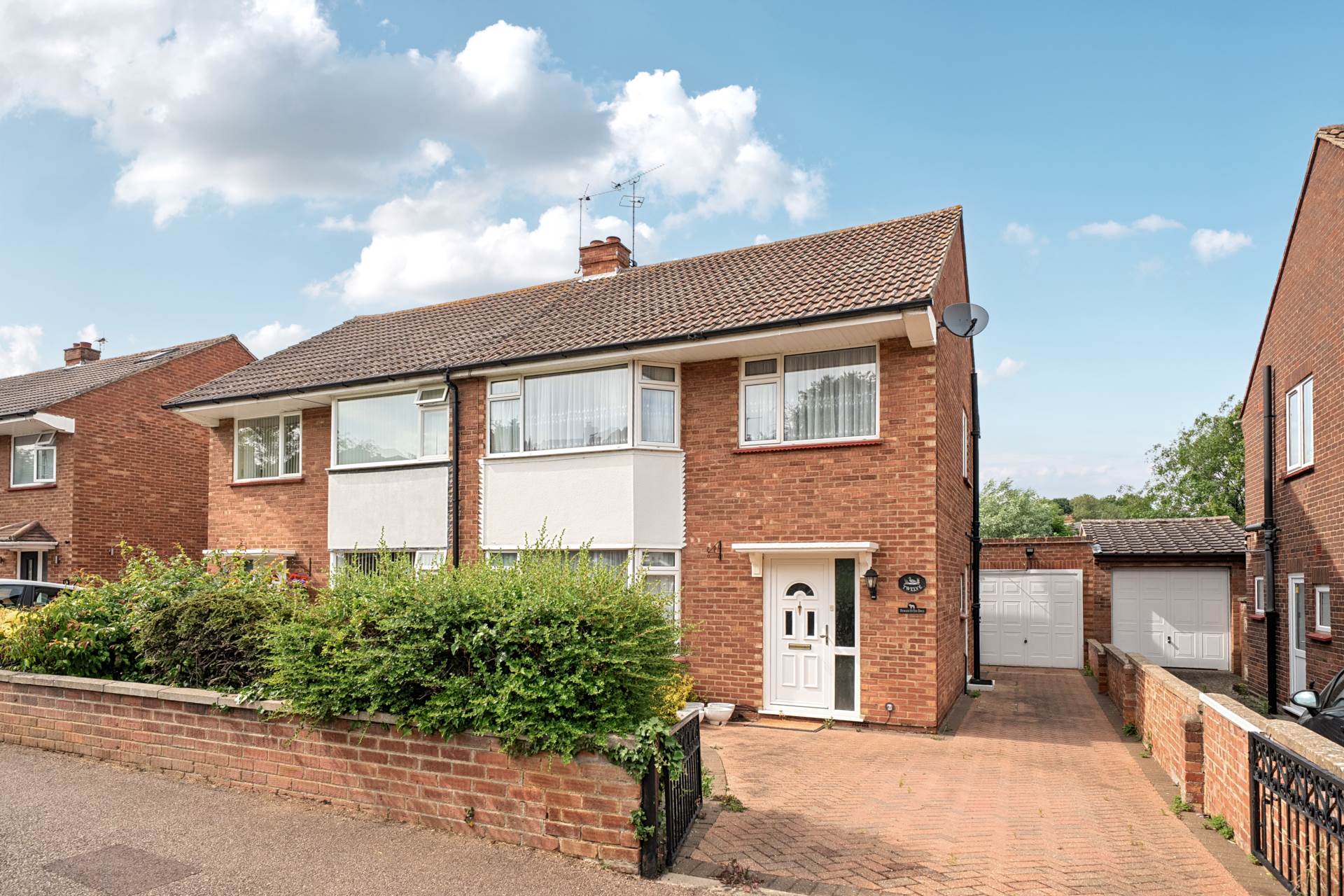 Brook Way, Bromham, Image 1