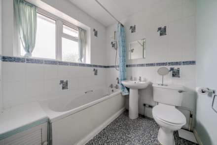 Brook Way, Bromham, Image 15