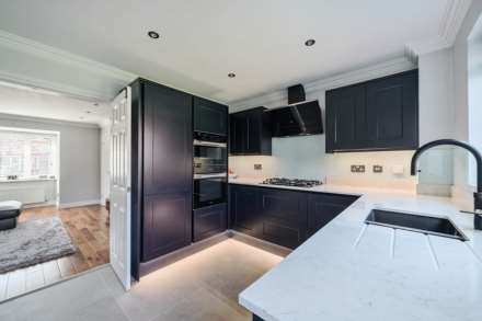 Deep Spinney, Biddenham, Image 4