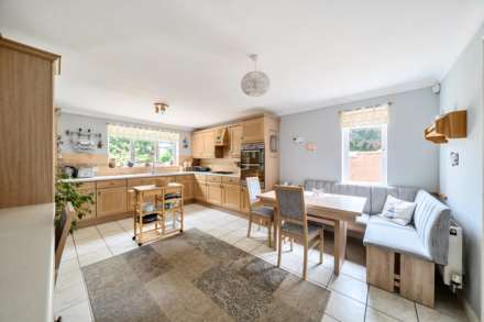Blue Spruce Close, Bromham, Image 5