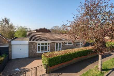 3 Bedroom Detached Bungalow, Moriston Road, Bedford