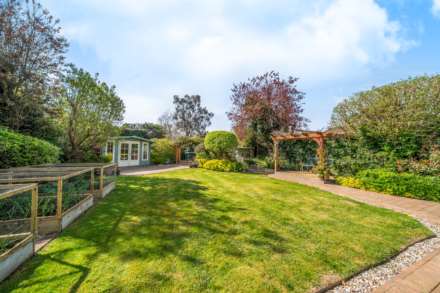 Avon Drive, Bedford, Image 3