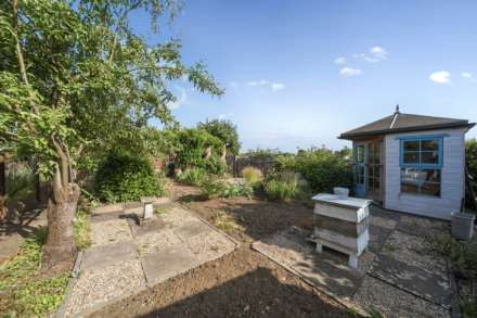 Aylesbury Road, Bedford, Image 16