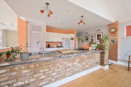 Aylesbury Road, Bedford, Image 6