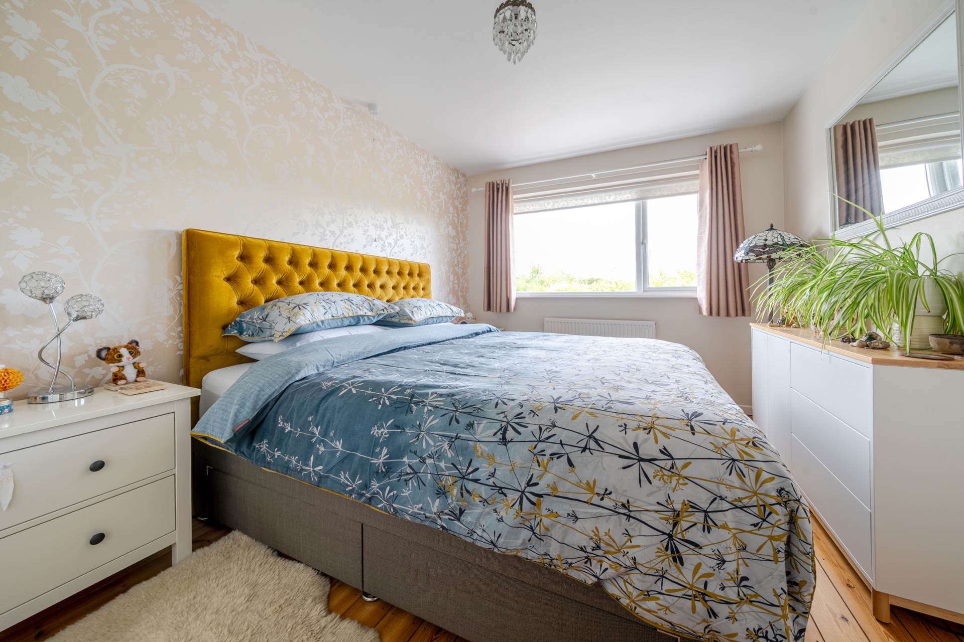 Curlew Crescent, Brickhill, Image 10