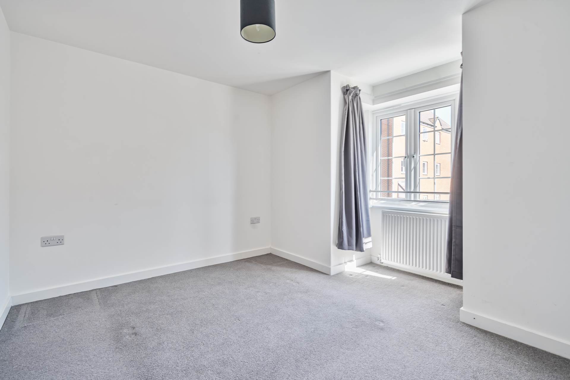 Dragonfly Crescent, Biddenham, Image 11