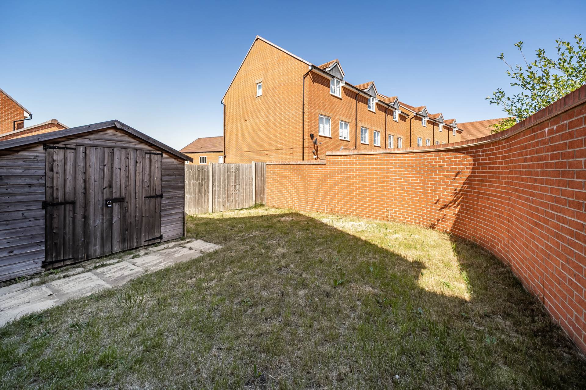 Dragonfly Crescent, Biddenham, Image 16