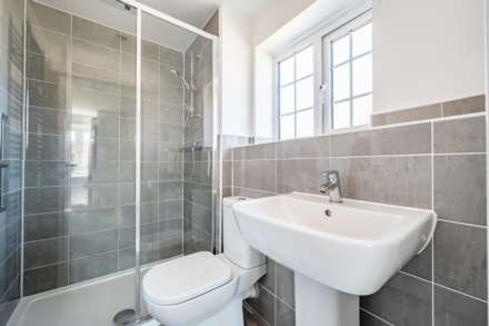 Dragonfly Crescent, Biddenham, Image 13