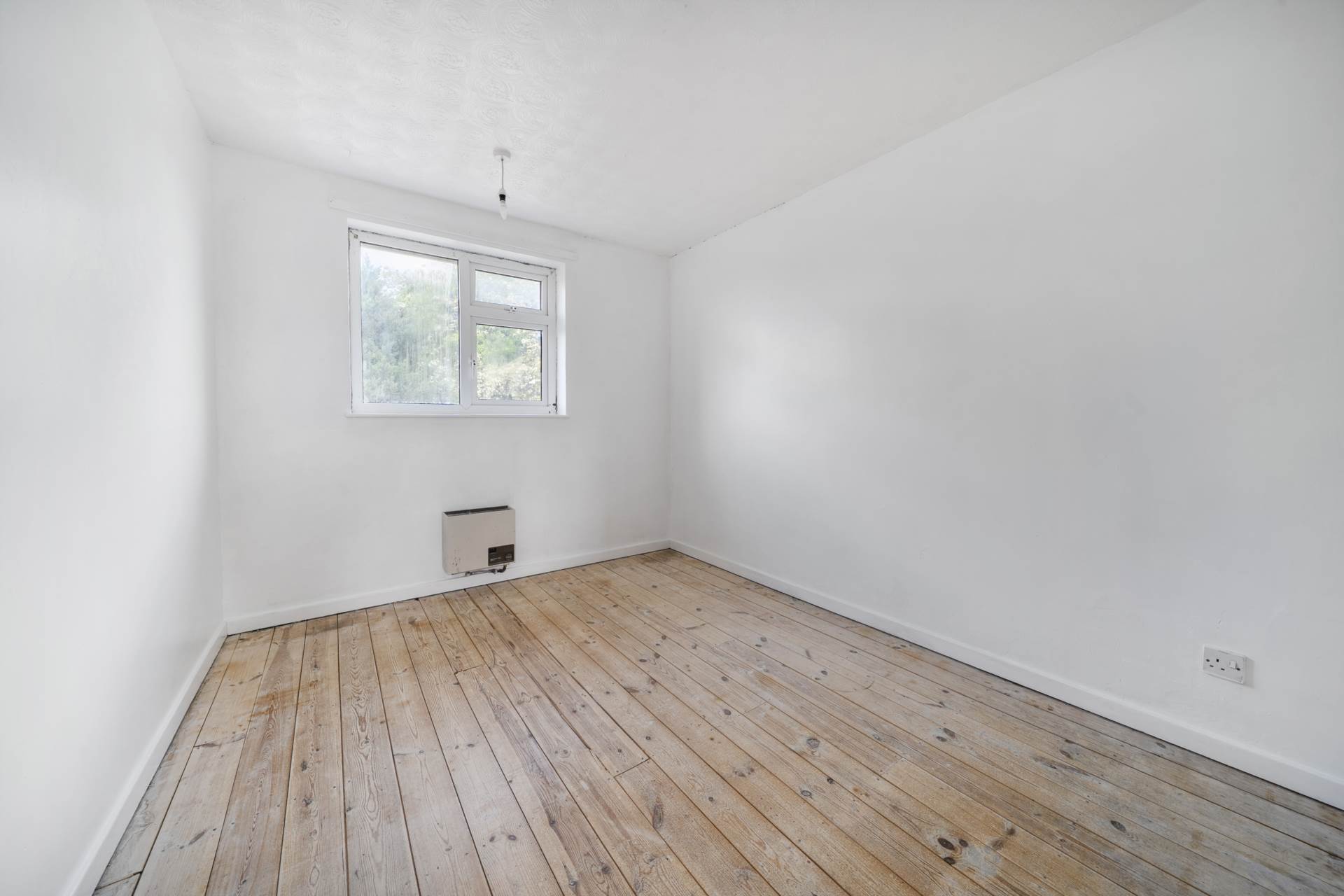 Knights Avenue, Clapham, Image 10