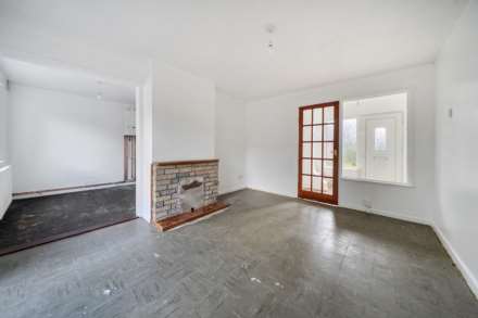 Knights Avenue, Clapham, Image 2