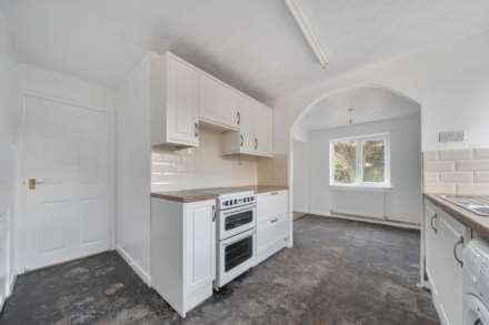 Knights Avenue, Clapham, Image 6