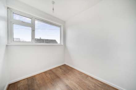 Knights Avenue, Clapham, Image 8