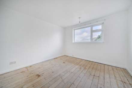 Knights Avenue, Clapham, Image 9