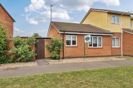 Twinwoods Road, Clapham, Image 1