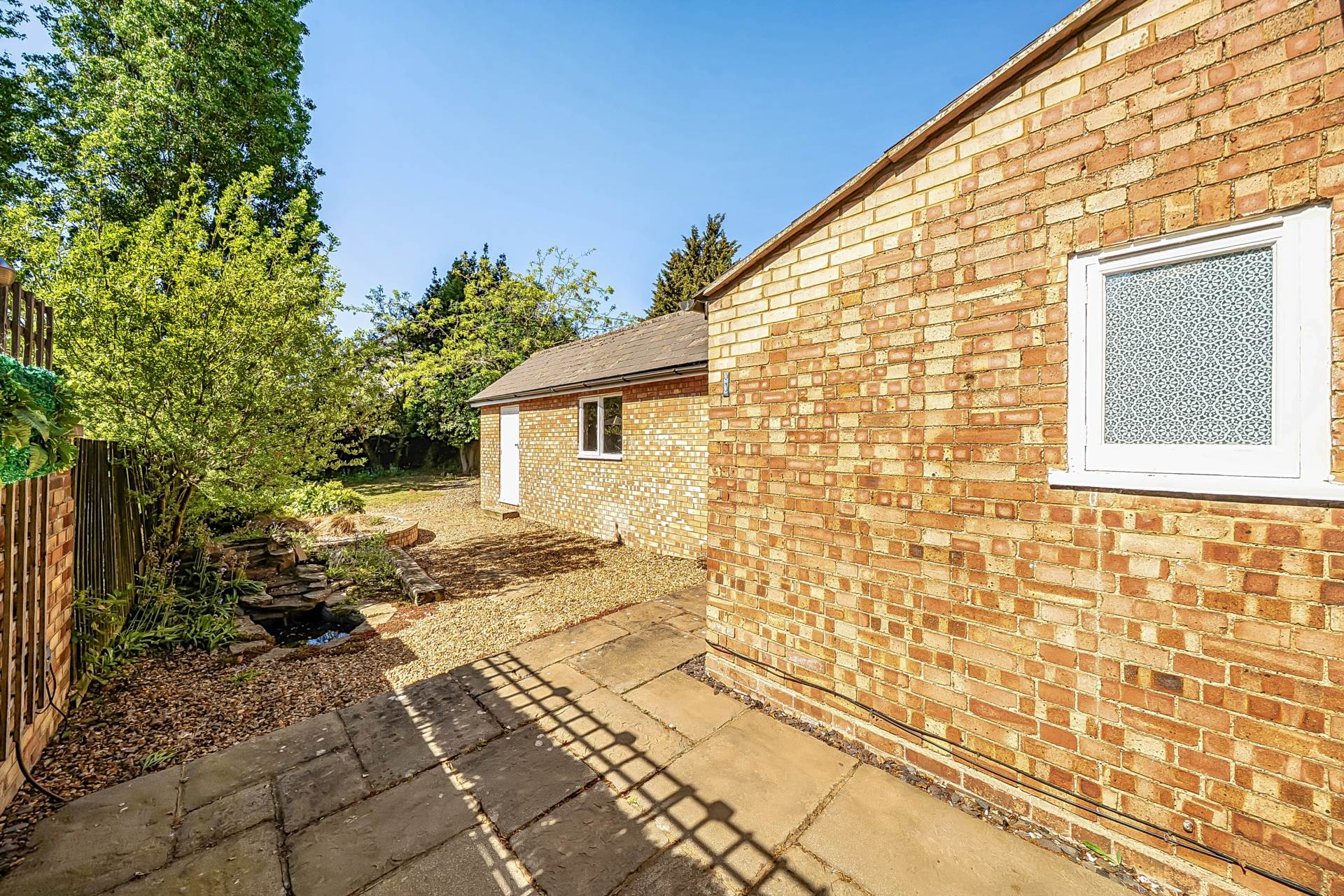 Willow Road, Bedford, Image 17