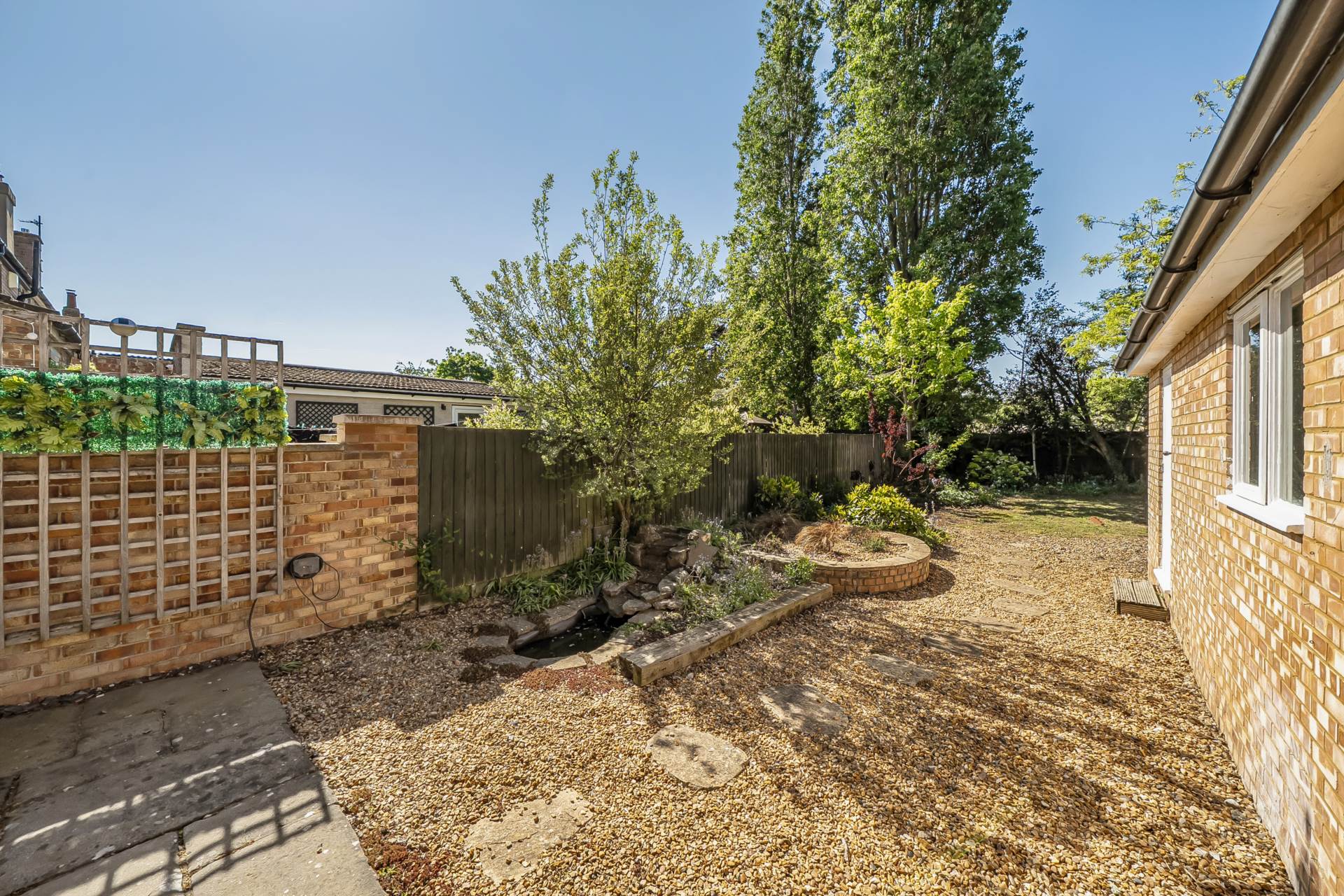 Willow Road, Bedford, Image 18