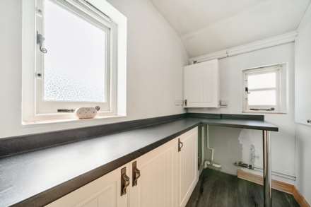 Willow Road, Bedford, Image 13