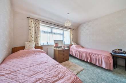 Woodland Drive, Bromham, Image 11