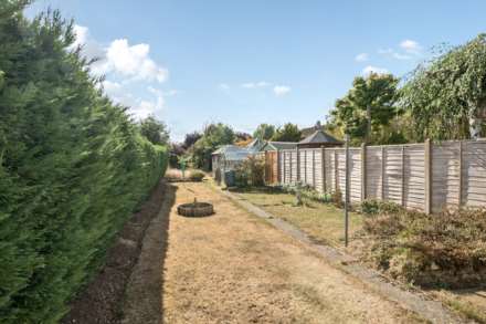 Woodland Drive, Bromham, Image 2